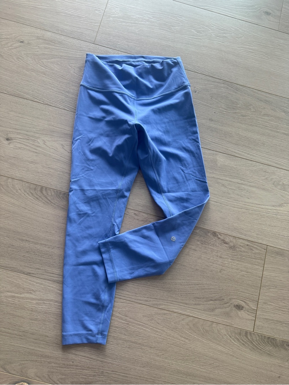 Lululemon Wunder Train High-Rise Tight 25"
Wild Indigo size 8